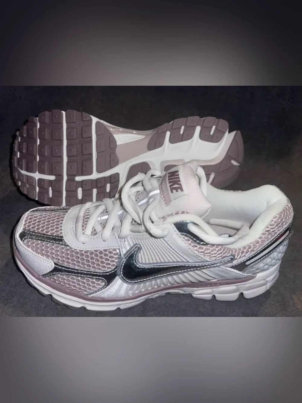 Nike Vomero Women's Sneakers size 9.5
